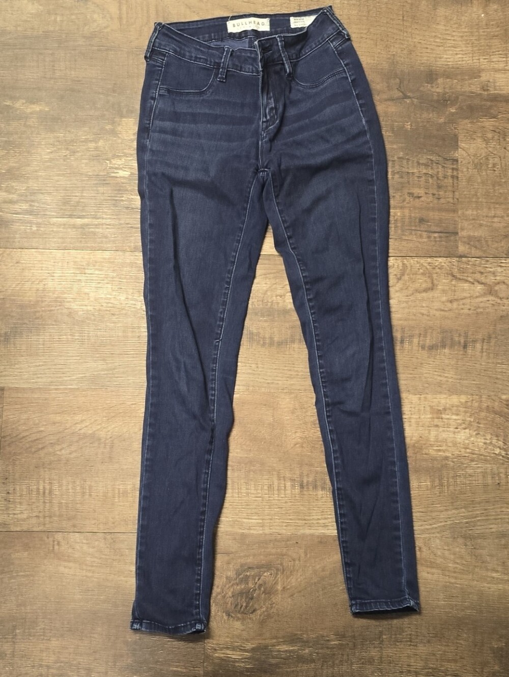 Bullhead Skinny Jeans in Dark Indigo Like-New